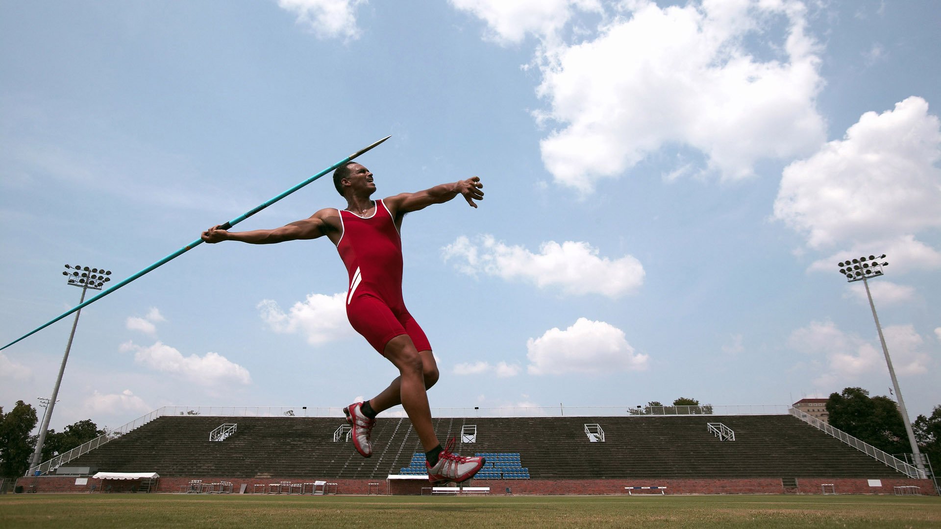 开云官网登录-场馆升级改造完成新引入灯光与音响系统提升赛事氛围，场馆建设